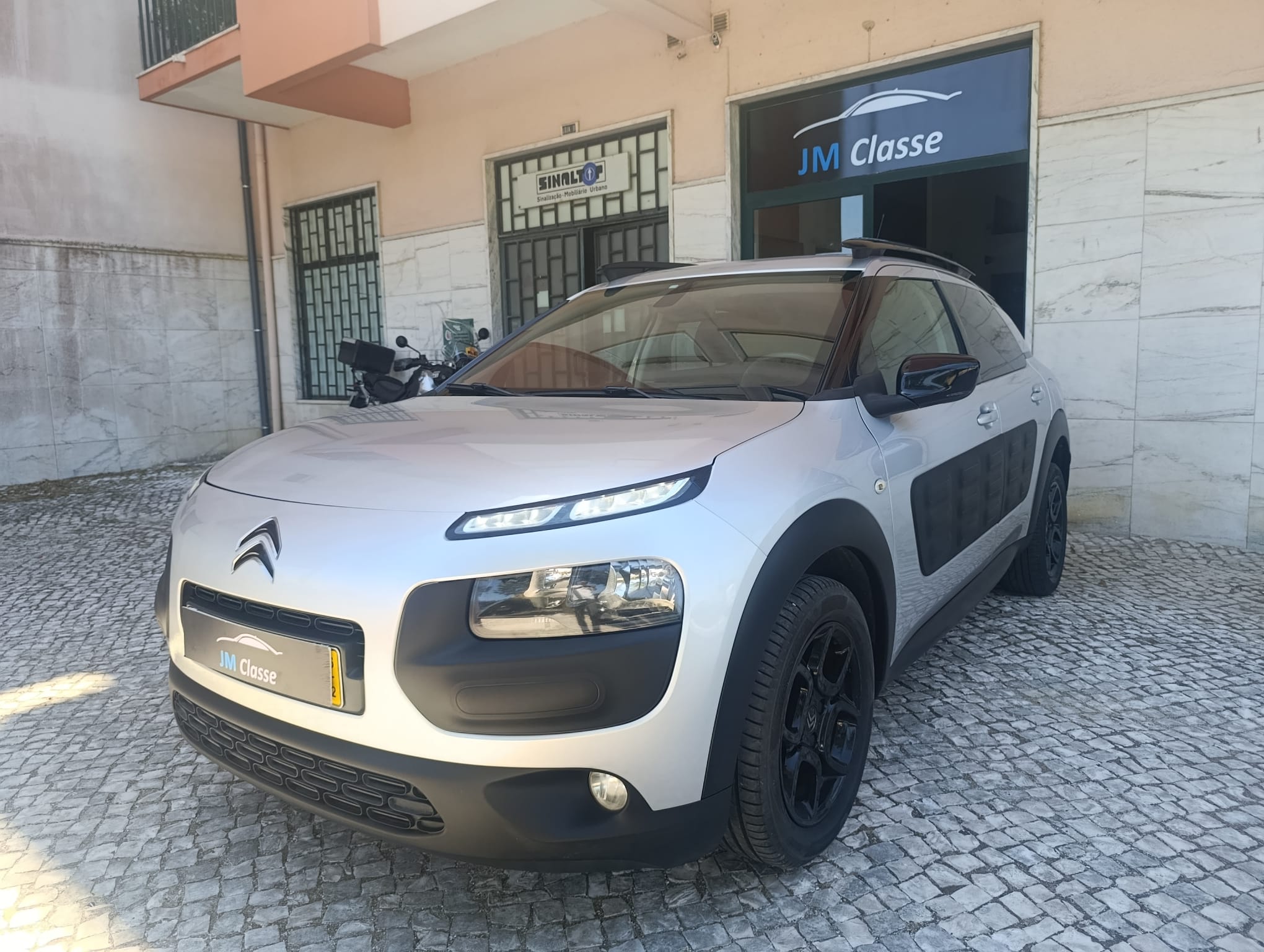 Citroen C4 Cactus 1.6 BlueHdi  Shine