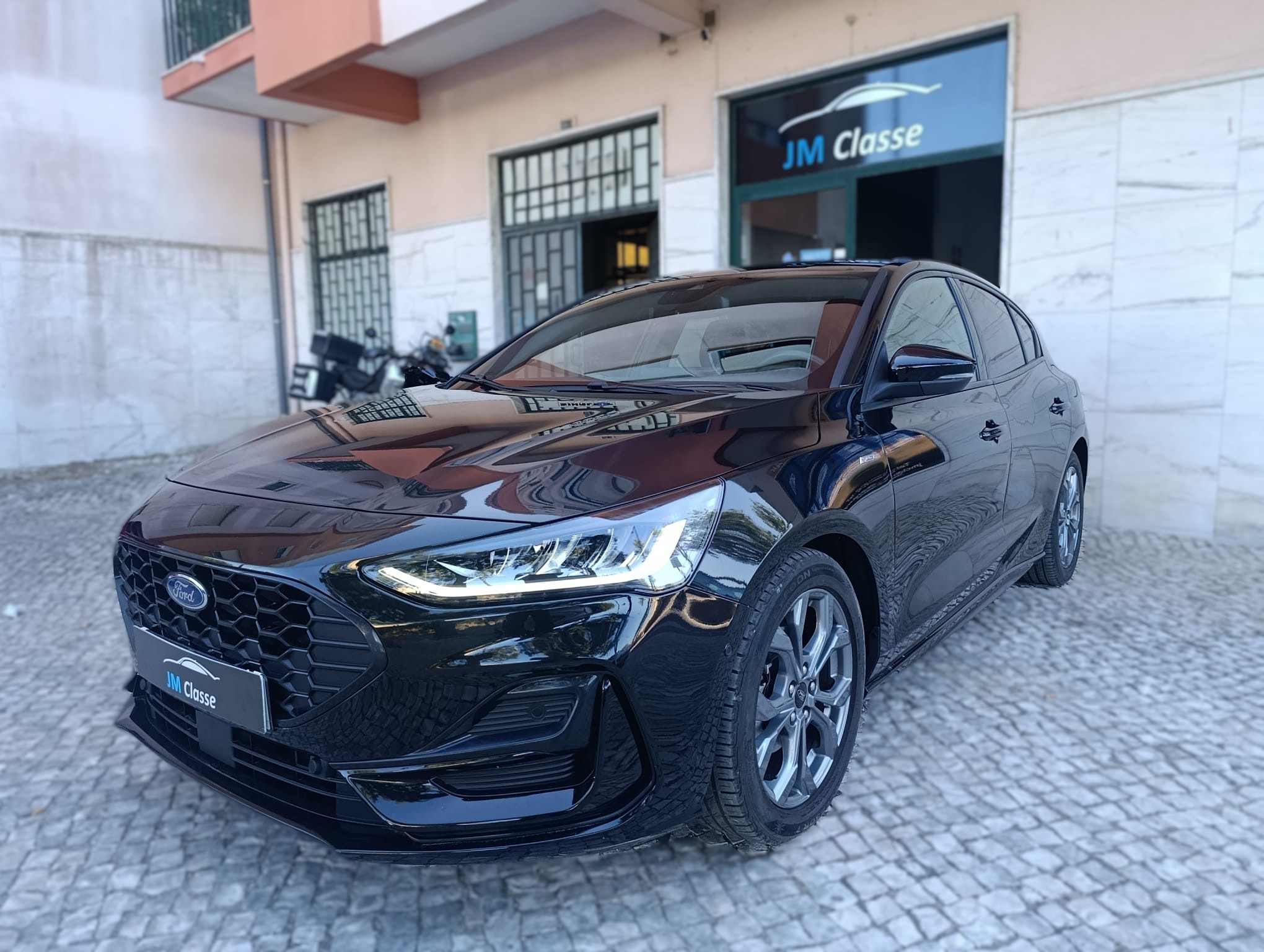Ford Focus 1.0 EcoBoost Hybrid  STline
